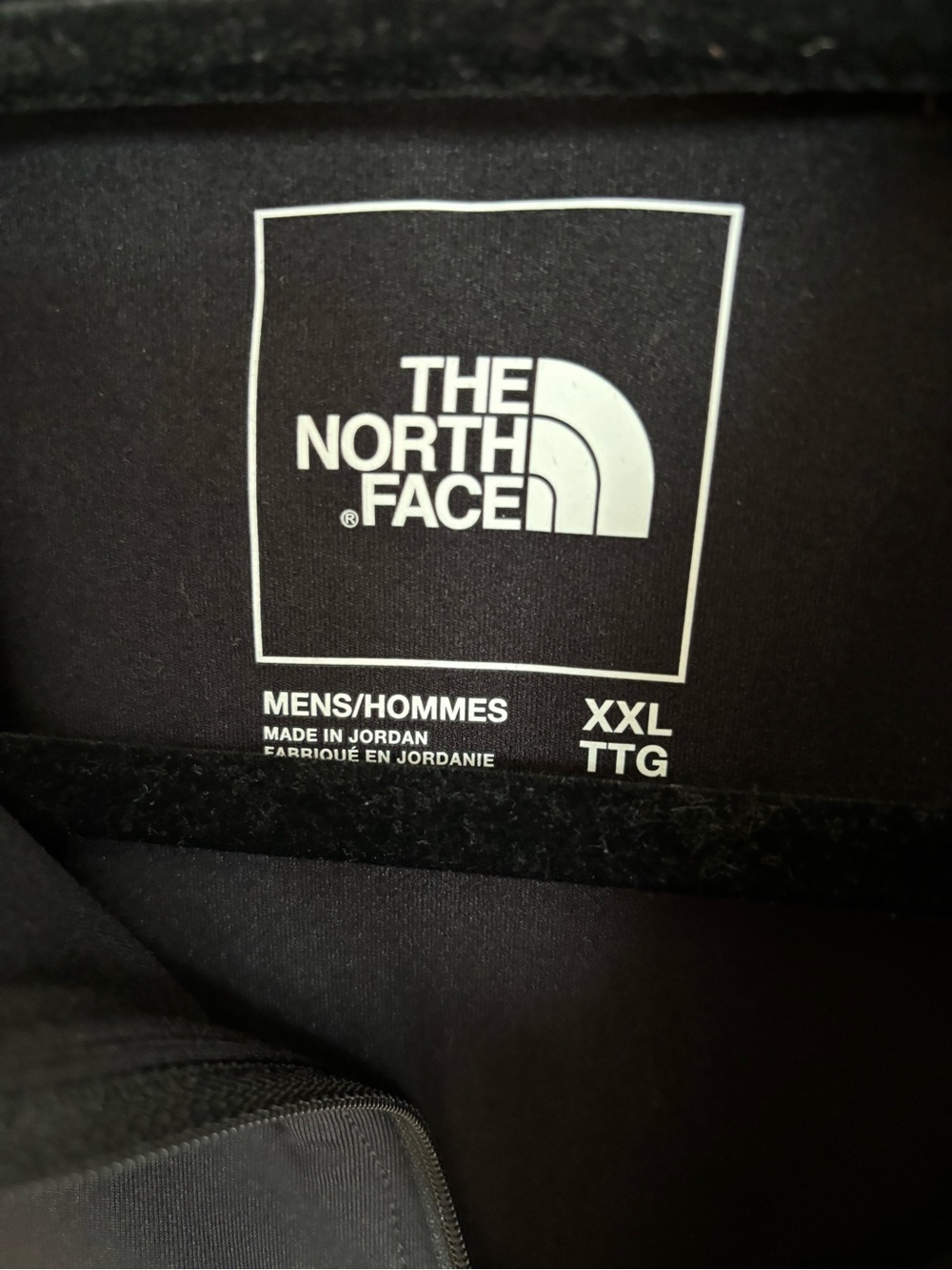 The North Face Men's Winter Warm Essential Black 1/4 Zip Pullover Jacket - Picture 3 of 10